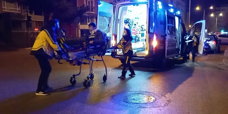 Otomobil ile motosiklet çarpıştı: 2 yaralı