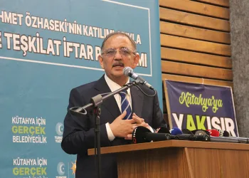 “Deprem bölgesinde evleri teslim ediyoruz”