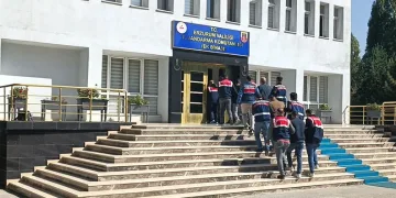 Erzurum’da jandarmadan PKK/KCK’ya yönelik eş zamanlı operasyon
