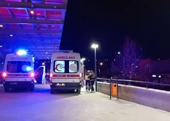 Muhtar adayı kendisini desteklemeyen şahsı darp etti