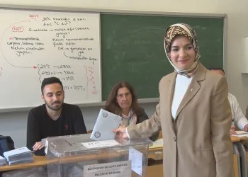 Bakan Göktaş, Ankara’da oyunu kullandı