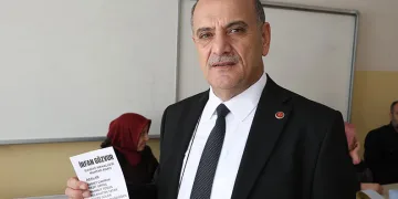 Seçim bitmeden kazandığını ilan etti