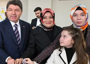 Yılmaz Tunç, oyunu Bartın’da kullandı