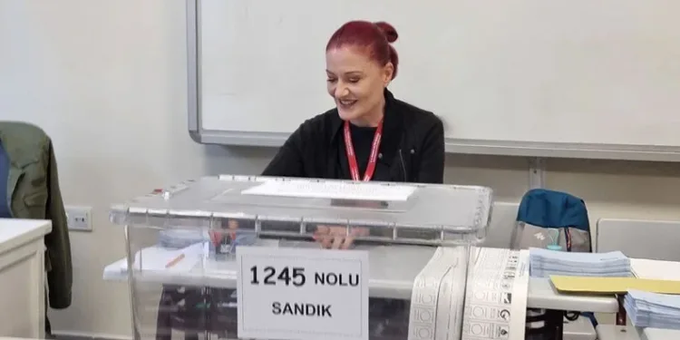 Ünlü sanatçı Candan Erçetin Sandık Kurulu Üyesi oldu
