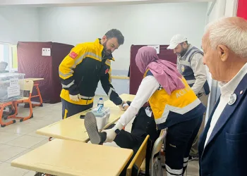 Bilecik’te sandık müşahidi baygınlık geçirdi