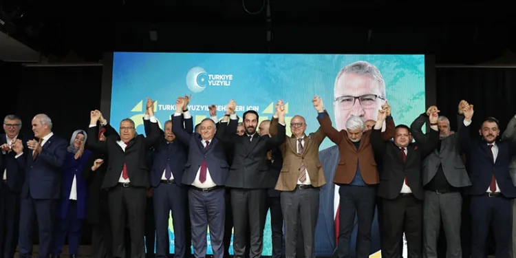 Yunusemre Başkan adayı Çerçi projelerini açıkladı