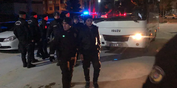 30 kaçak göçmen yakalandı
