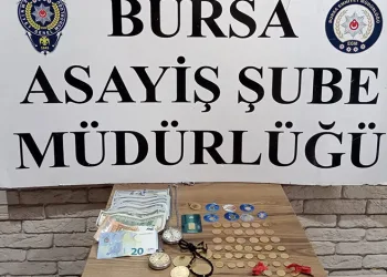 Bursa’da tavan arasına saklanan 650 bin liralık altın çalındı