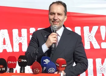 “En çok konuşulan parti Yeniden Refah Partisi”