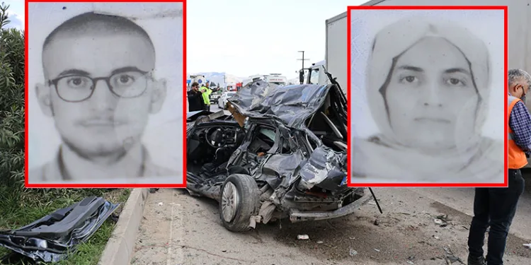 Otomobil ve midibüs çarpıştı: 2 ölü 14 yaralı