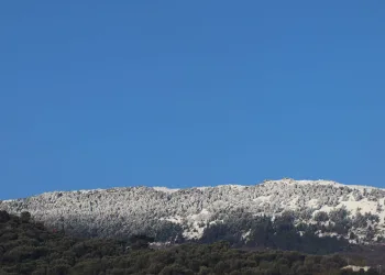 Madran Dağı’nda kar sürprizi