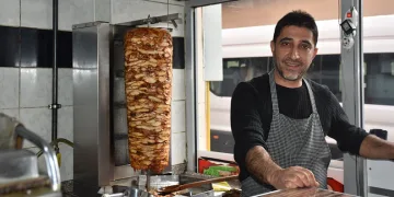 Bingöllü esnaf bir günlük gelirini Gazze’deki çocuklara bağışladı