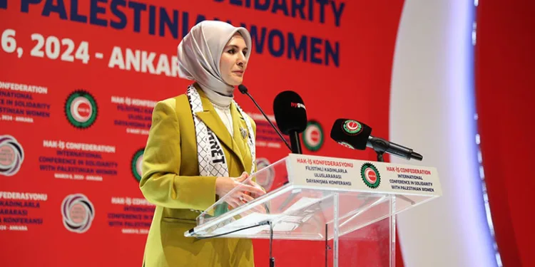 “Filistinli kadınlar insanüstü bir çaba sarf ediyor”