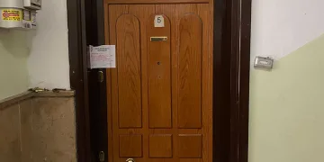 Tuttuğu evleri kaçak göçmenlere kiraladı