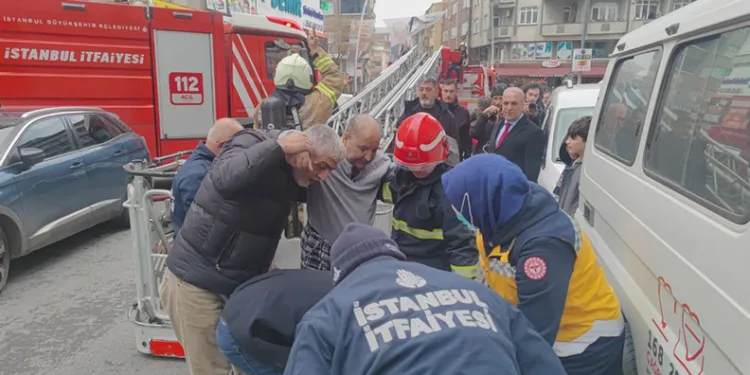 5 katlı binada korkutan yangın