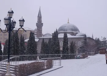 Erzurum’da Mart kapıdan baktırdı