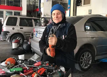 Önce aşçı, sonra tamirci oldu