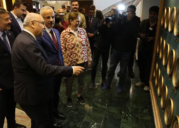 “Bu köşeyi muhafaza etmek lazım”