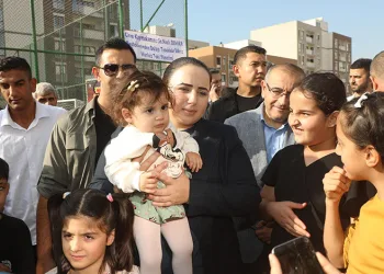 Cizre’ye kadın eli değdi