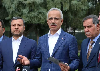 “Mersin-Adana-Gaziantep hızlı tren hattı açılıyor”