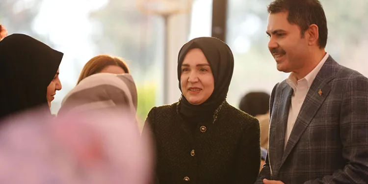 “İstanbul’un her yerinde kadın istihdamını süratle artıracağız”