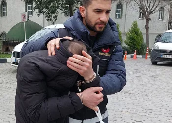 Kargo yoluyla uyuşturucu teminine 1 tutuklama