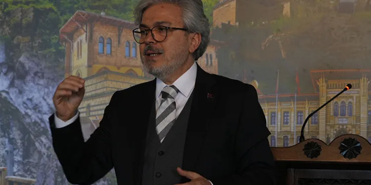 “Ara tatillerin kaldırılması gündemimizde yok”