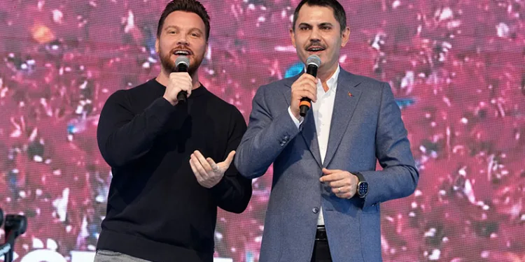 Murat Kurum gençlerle bir araya geldi