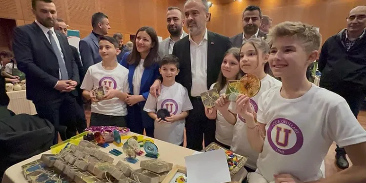 Girişimci çocuklar fuarda