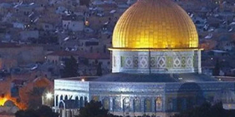 Mescid-i Aksa’da ilk teravih namazı kılındı