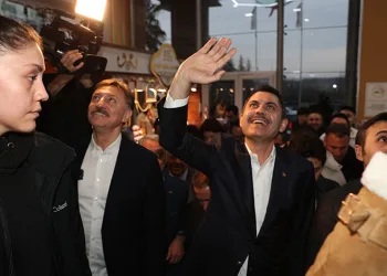 Murat Kurum, Kuyumcukent’i ziyaret etti