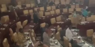 Gana parlamentosu borç nedeniyle karanlığa gömüldü