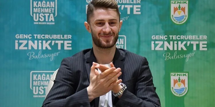 İsmail Yüksek, Bursa’da gençlerle buluştu