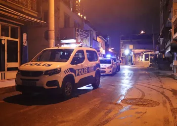 Bıçakla yaralandı, hastanede hayatını kaybetti