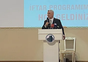 Bakan Bolat iftar programında esnaflarla buluştu