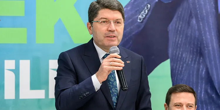 “Vesayetçi anlayışı tarihin karanlık sayfalarına gömdük”