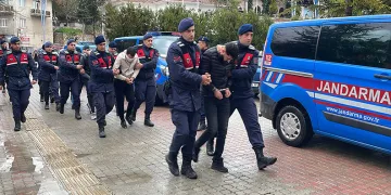 Kırklareli’de yaşlı çifti dolandıran şüpheliler yakalandı
