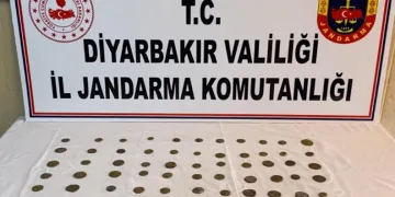 Diyarbakır’da 57 adet muhtelif sikke ve tarihi eser ele geçirildi