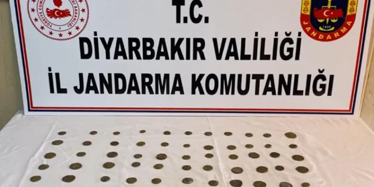 Diyarbakır’da 57 adet muhtelif sikke ve tarihi eser ele geçirildi