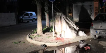 Tanımadığı kişiyi bıçaklayarak öldüren sanığa müebbet hapis talebi
