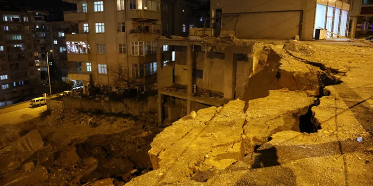 Kahramanmaraş’ta toprak kayması