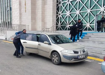 Kars’ta 3 dolandırıcı suçüstü yakalandı