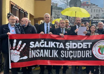 Bursa’da Tıp Bayramı’nda ‘Sağlık Hakkı Yürüyüşü’