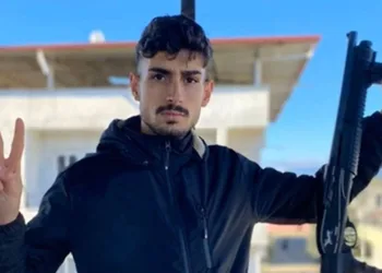 Kız arkadaşını öldüren gencin silahlı fotoğrafları ortaya çıktı