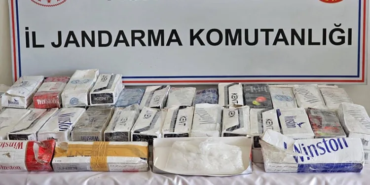 Ağrı’da 40 kilo metamfetamin ele geçirildi