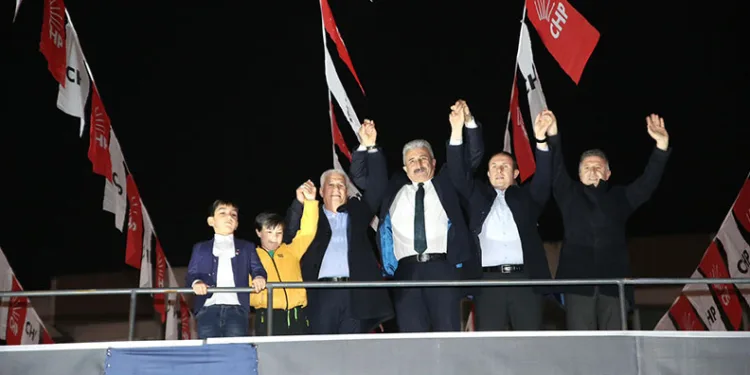 Mustafa Bozbey Mesken’de vatandaşlarla buluştu