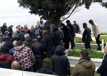 Hayatını kaybettiği Marmara Denizi’nin kıyısına defnedildi