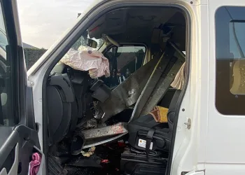 Kocaeli’de kaza: Sürücünün bacağı koptu
