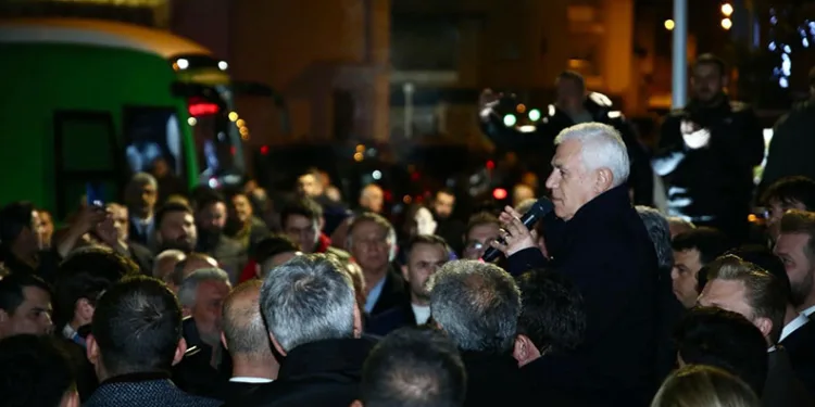 Mustafa Bozbey’den Demirtaş’a raylı sistem sözü