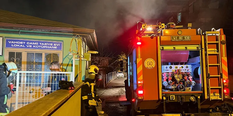 Sahur vakti camide korkutan yangın